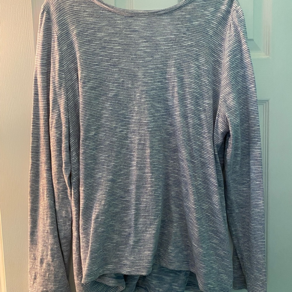 LOFT Women’s open back sweater